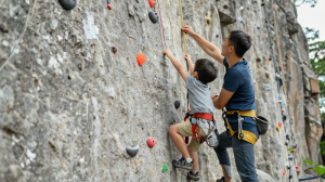 勇敢教育：「七殺星」坐守「子女宮」紀律與冒險